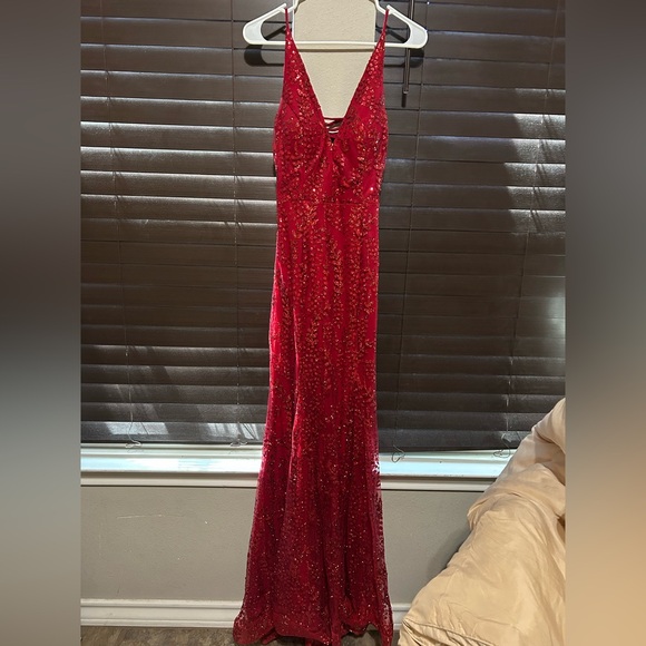 Blondie Nites Vibrant Red Dress - Picture 1 of 4